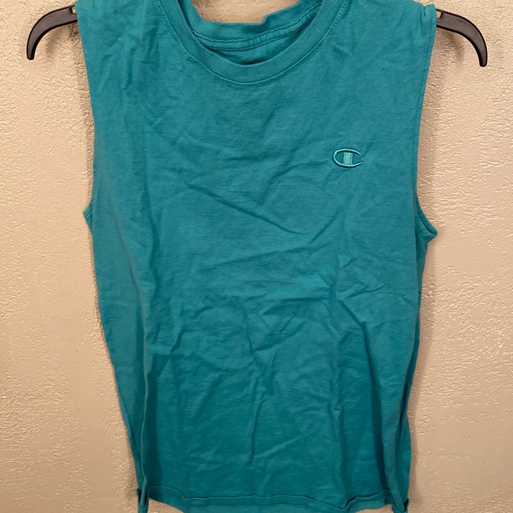 Champion sleeveless tee